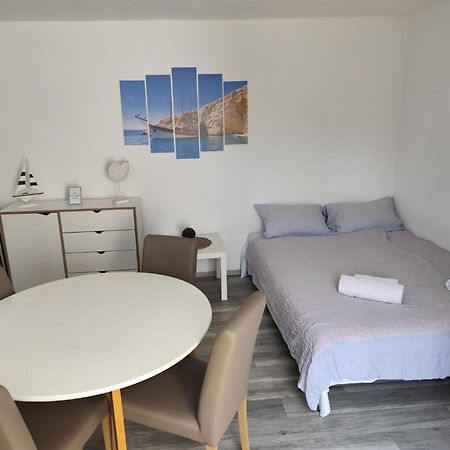 Apartments Boric Cres Εξωτερικό φωτογραφία